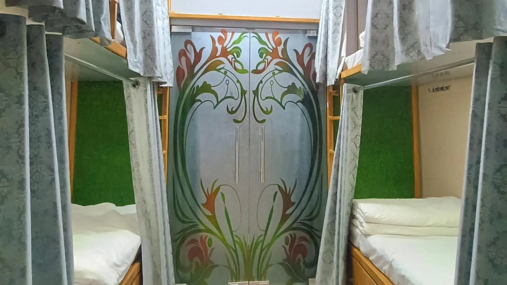 Hostel Shree Madhvam Ac Dormitory Waranasi